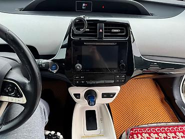 Toyota: Toyota Prius: 2017 г., Гибрид, Хэтчбэк — 10