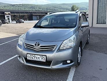 renault twingo: Toyota Verso: 2011 г., 1.8 л, Вариатор, Бензин, Минивэн — 2