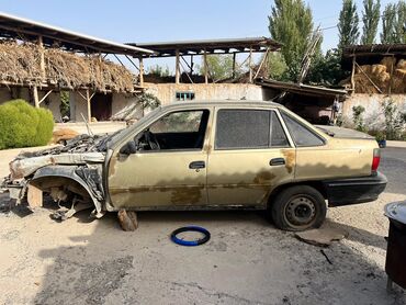 Daewoo: Daewoo Nexia: 2007 г., 1.6 л, Механика, Бензин, Седан