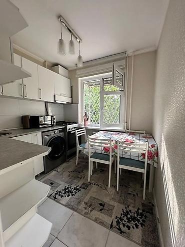 Квартиры: 3 комнаты, 68 м², 7 мкр 104 серия, 2 этаж — 3