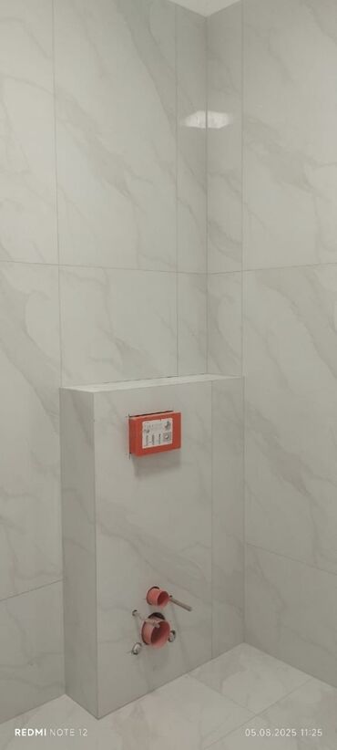 Укладка плитки: Подготовка стен для грунтовки, Резка плитки, Гидроизоляционные работы | Керамическая плитка, Керамогранитая плитка, Зеркальная плитка | Раскладка в разбежку, Вертикальная укладка, Диагональная укладка Больше 6 лет опыта — 10