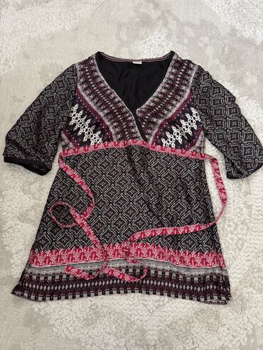 monton xl: XL (EU 42), Geometrical, color - Multicolored at lalafo.rs monton xl: XL (EU 42), Geometrical, color - Multicolored