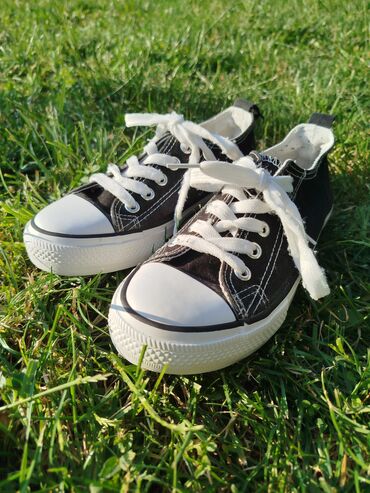 planet obuća gležnjače: Converse, Size - 33 at lalafo.rs planet obuća gležnjače: Converse, Size - 33