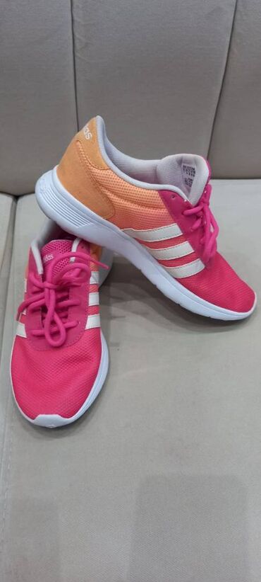 Krossovka ve ketlər: Adidas, Ölçü: 38, rəng - Çəhrayı, İşlənmiş