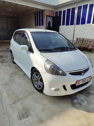 carnival 2021: Honda Jazz: 2004 г., Бензин, Хэтчбэк — 3