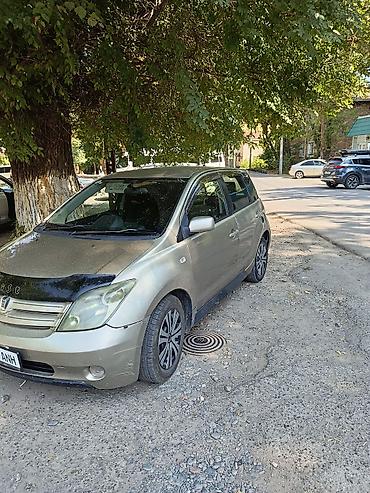 isuzu пикап: Toyota Ist: 2002 г., 1.5 л, Автомат, Бензин, Хэтчбэк — 4