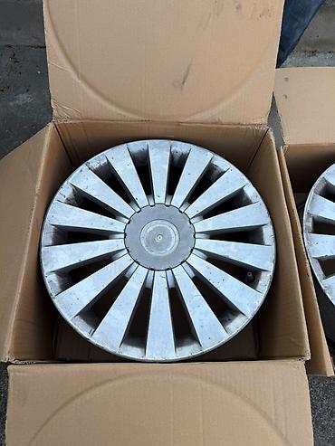 disqler: İşlənmiş Disk Volkswagen R 17, 5 Boltlu — 4