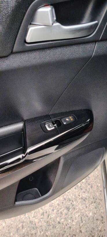 Kia: Kia Sportage: 2 l | 2016 il Ofrouder/SUV — 19