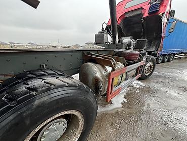 Другой строительный транспорт: Самосвал HOWO (CNHTC), красный, колесная формула 6x4. Основные — 15