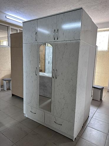 буу мебелдер: Трёхдверный шкаф-купе для одежды с антресолью и зеркалом - — 5