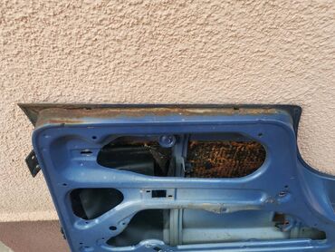 Auto delovi: Vrata zadnja leva Lada 2107 Riva,2105 u plavoj boji ZL2 . Vrata su — 12