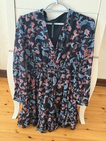 Брюки: Guess Brendıne aid don L razmer!Cemş bircdefe geyinmişem 600mana