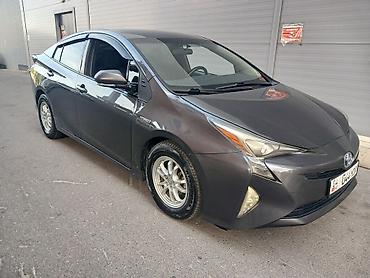 Toyota Prius: 2016 г., 1.8 л, Вариатор, Гибрид, Хэтчбэк at lalafo.kg Toyota Prius: 2016 г., 1.8 л, Вариатор, Гибрид, Хэтчбэк