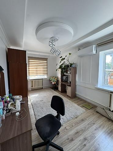 Үйлөрдү сатуу: 5 бөлмө, 100 м², 4 соток, Бишкек, Аламедин базары Риелтор — 4