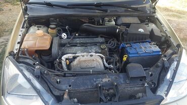 машина электирик: Ford Focus: 2000 г., 2 л, Автомат, Бензин, Седан