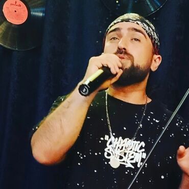 baki is elanlari: Müğənniyəm canlı ifa edirəm.Ailəvi restorana daimi iş yeri