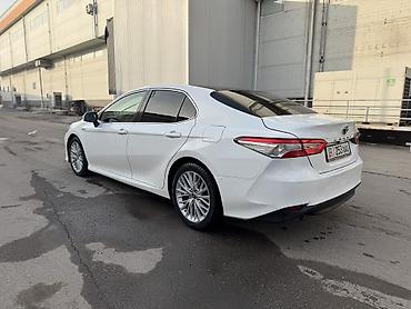 Toyota: Toyota Camry: 2018 г., 2.5 л, Автомат, Гибрид, Седан — 6