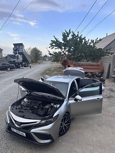 араба ош: Toyota Camry: 2021 г., 2.4 л, Автомат, Бензин, Седан — 9