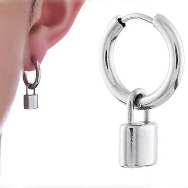 pull and: Серьга сөйкө унисекс, клипса У мужчин и женщин. 
Цена за 1 шт — 6