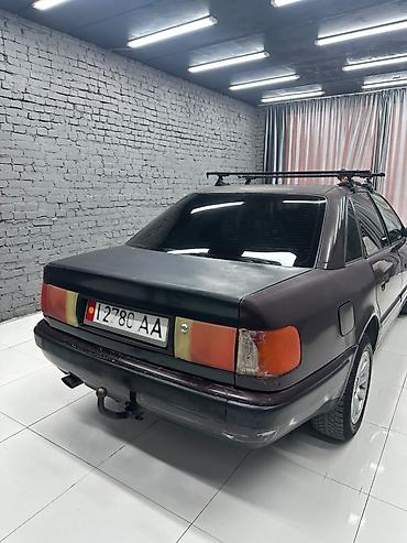 аудио касеты: Audi 100: 1992 г., 2 л, Седан — 6