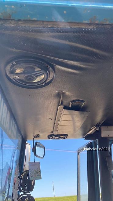 Traktorlar: Belarus MTZ traktoru - Rəng: mavi, kabinli versiya - Ön və arxa iri — 9