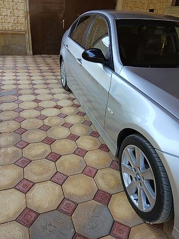 BMW: BMW 3 series: 2 l | 2005 il Sedan — 8