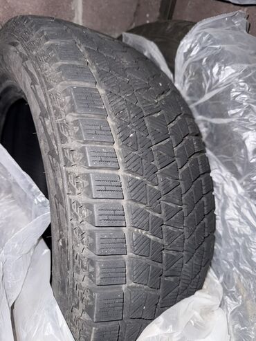 шины новые 15: 225/60/16 
99%