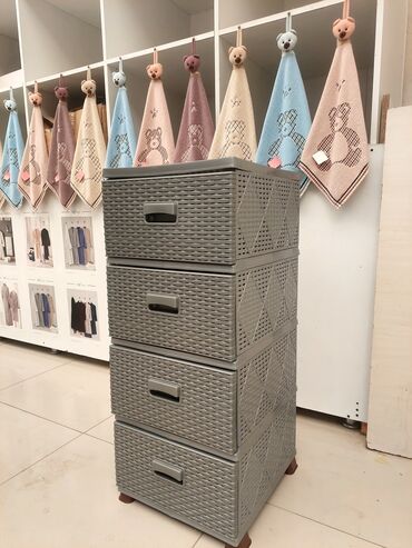 Komodlar: Yeni, Güzgüsüz — 6