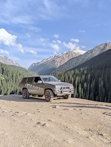 kyb: Nissan Terrano: 1993 г., 3 л, Автомат, Бензин, Внедорожник — 3