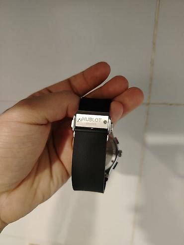 pol sapaski: Hublot kişi qol saatı - Korpus: paslanmayan polad, səkiz vintli bezel — 3