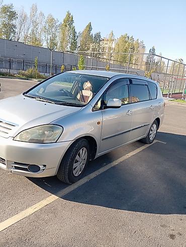 Продажа авто: Toyota Ipsum: 2002 г., 2.4 л, Автомат, Бензин, Минивэн — 4