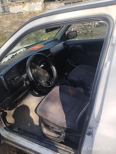 битый соната: Volkswagen Vento: 1994 г., 1.8 л, Механика, Бензин, Седан — 7