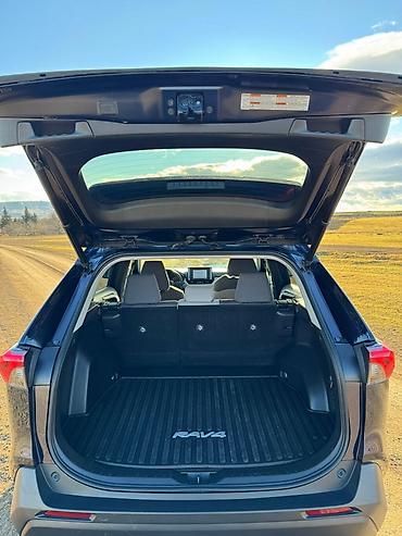 Toyota: Toyota RAV4: 2021 г., 2.5 л, Автомат, Бензин, Кроссовер — 10