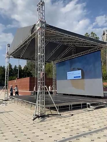 archa group: Аренда Сценический комплекс - LED-экран крупного формата — 1