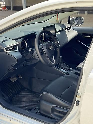 s class 222: Toyota Corolla: 2019 г., 1.8 л, Вариатор, Гибрид, Седан — 7