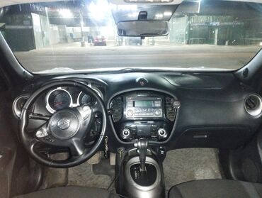 Nissan: Nissan Juke: 2013 г., 1.6 л, Вариатор, Бензин, Кроссовер