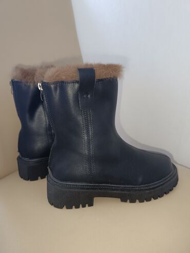 оптом ботинки: Абсолютно новые зимние женские полусапоги, натуральная кожа и мех