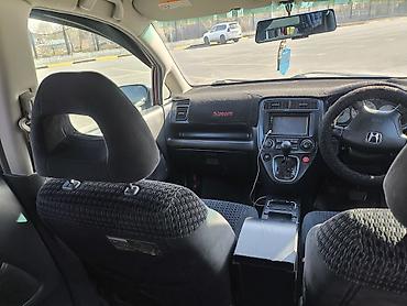 Honda: Honda Stream: 2001 г., 2 л, Автомат, Бензин, Минивэн — 7