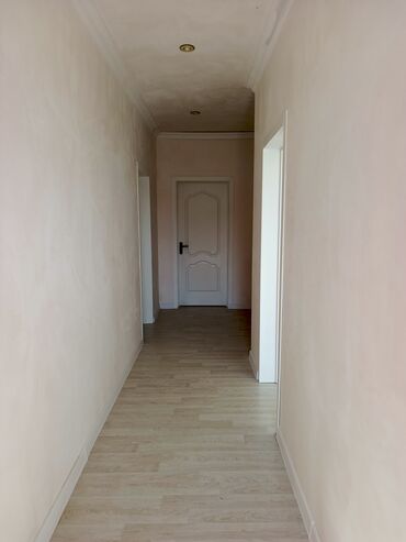 Həyət evləri və villaların satışı: Satılır:Yeni Suraxanı 106 nömrəli marşrutun axrında 2 sotda 7 daş — 5