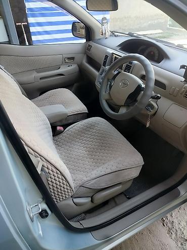 тракторы т40: Toyota Raum: 2004 г., 1.5 л, Автомат, Бензин, Минивэн — 7