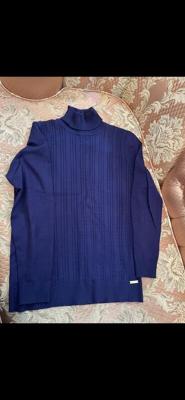 Sviterlər: Razmer M-L. Sviterler e’la veziyyetde,L razmer.materiallar chox — 10