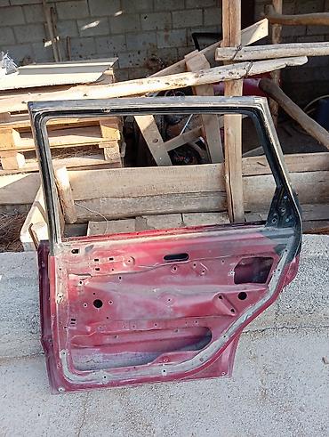 Автозапчасти: Дверь Задняя правая Volkswagen, Б/у — 2
