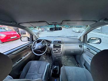 Унаа сатуу: Toyota Ipsum: 2002 г., Кол менен иштөөчү, Дизель, Вэн/Минивэн — 7