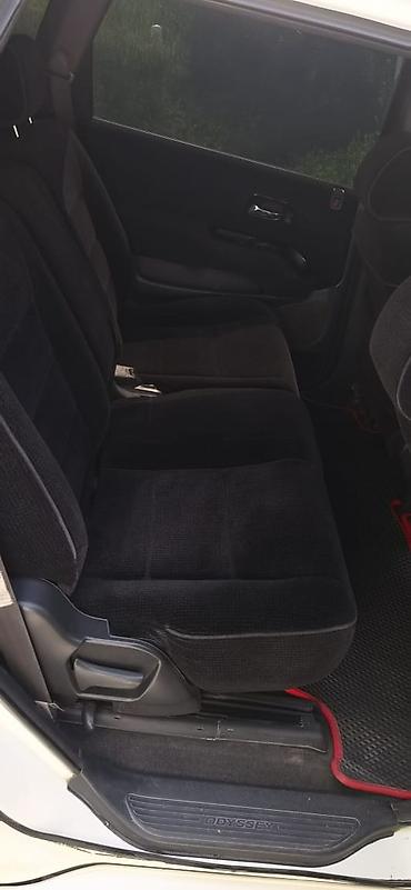стекол: Honda Odyssey: 2002 г., Автомат, Минивэн — 5