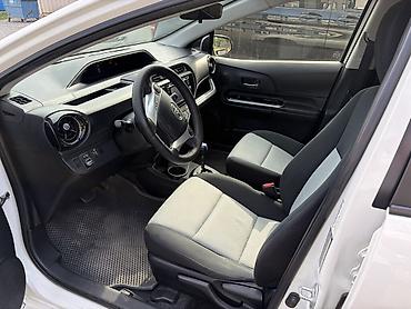Toyota: Toyota Prius C: 2016 г., 1.5 л, Автомат, Гибрид, Хэтчбэк — 3