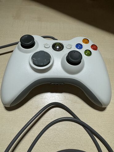 video igrice iz 80 tih: Dzojstik xbox 360