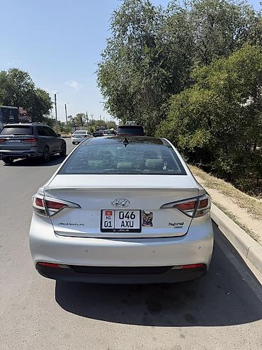 sonata: Hyundai Sonata: 2017 г., 2 л, Автомат, Гибрид, Седан — 5