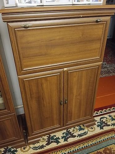 silver kitchen: Шкафчик в гостиную для хранения посуды в отличном состоянии — 3