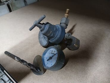 ключ газовый: Редуктор газовый с двумя манометрами. - Тип: баллонный редуктор для