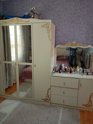 Həyət evləri və villaların satışı: Satılır. Təcili deyil. Diqqətlə oxuyun zəhmət olmasa.Ev kanal — 27